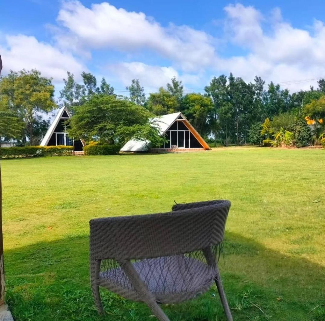 Dejavoo Hotel Gādigarpālya Buitenkant foto