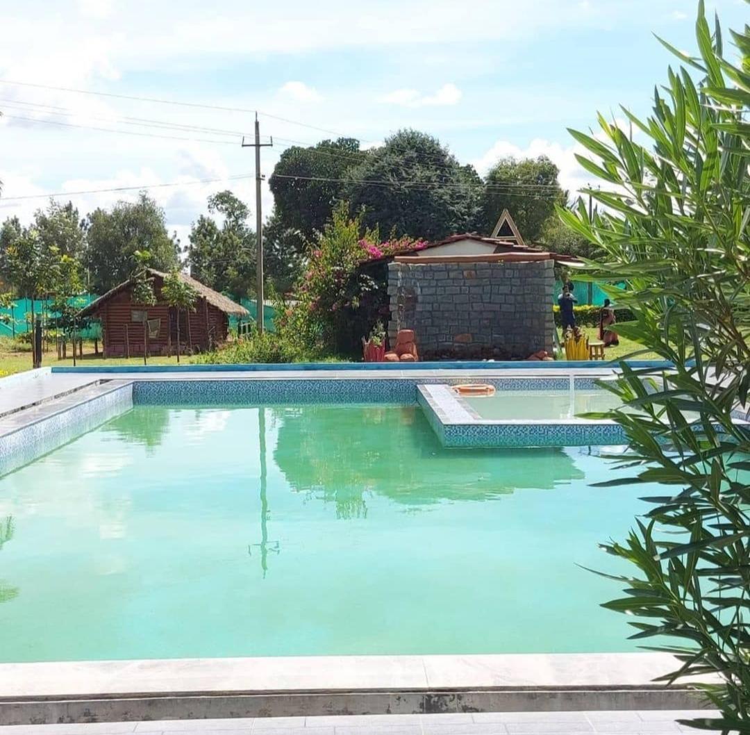 Dejavoo Hotel Gādigarpālya Buitenkant foto